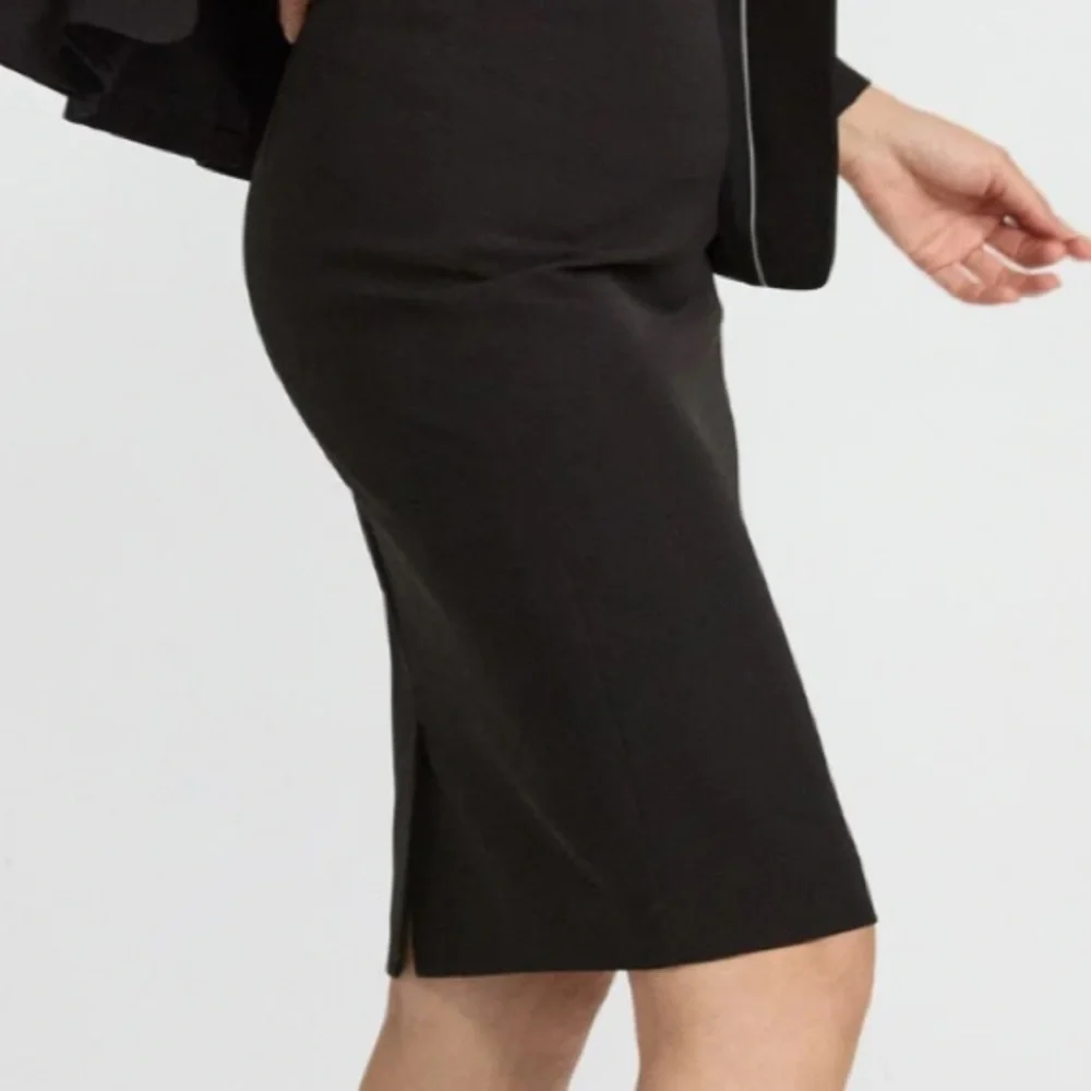 Calvin Klein Black Pencil Skirt: Timeless Elegance 📚🖋️ - Picture 14 of 16